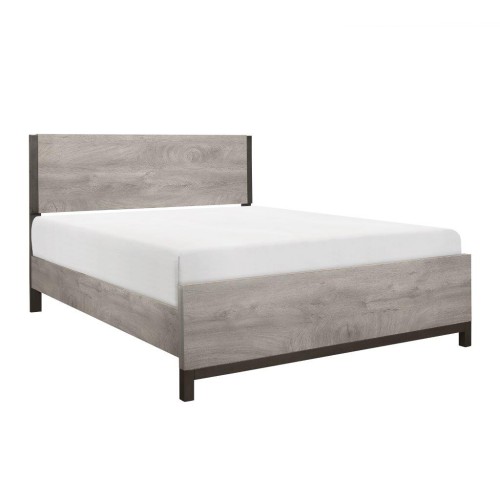 Zacoury King Bed